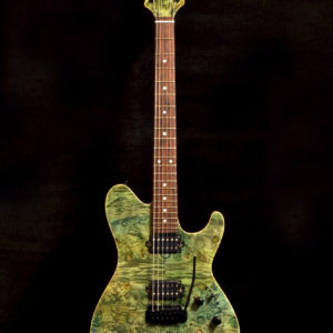 DS496C BM/AT H-MAHO2P/Emeralds (May)<br />
Birthstone series 2015 – 2016<br />
